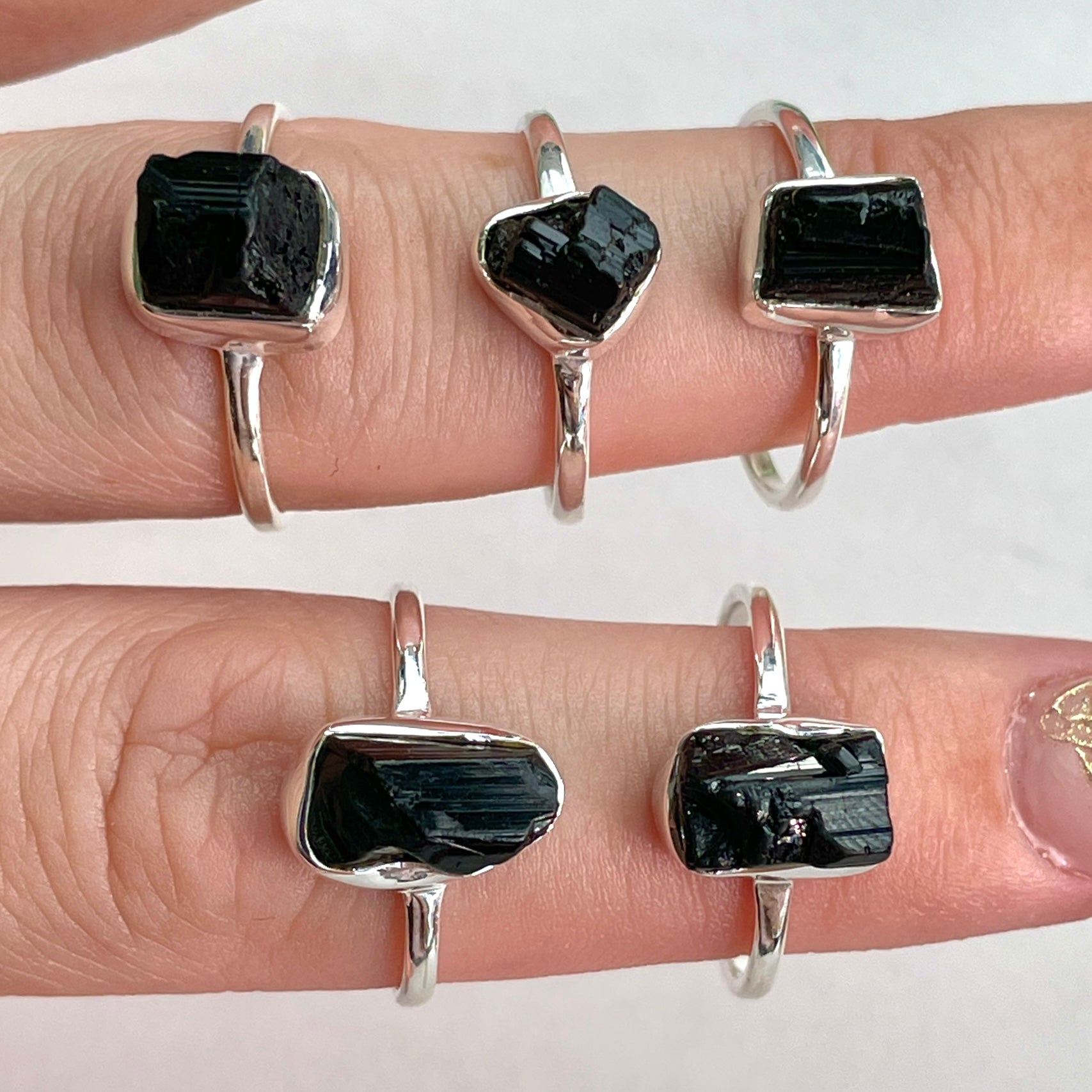 Black Tourmaline - Rough - St.Silver Ring Black Tourmaline - Rough - St.Silver Ring